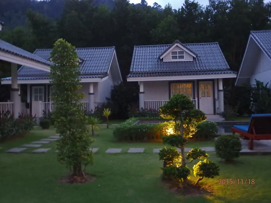 Suksompong Resort Khao Lak