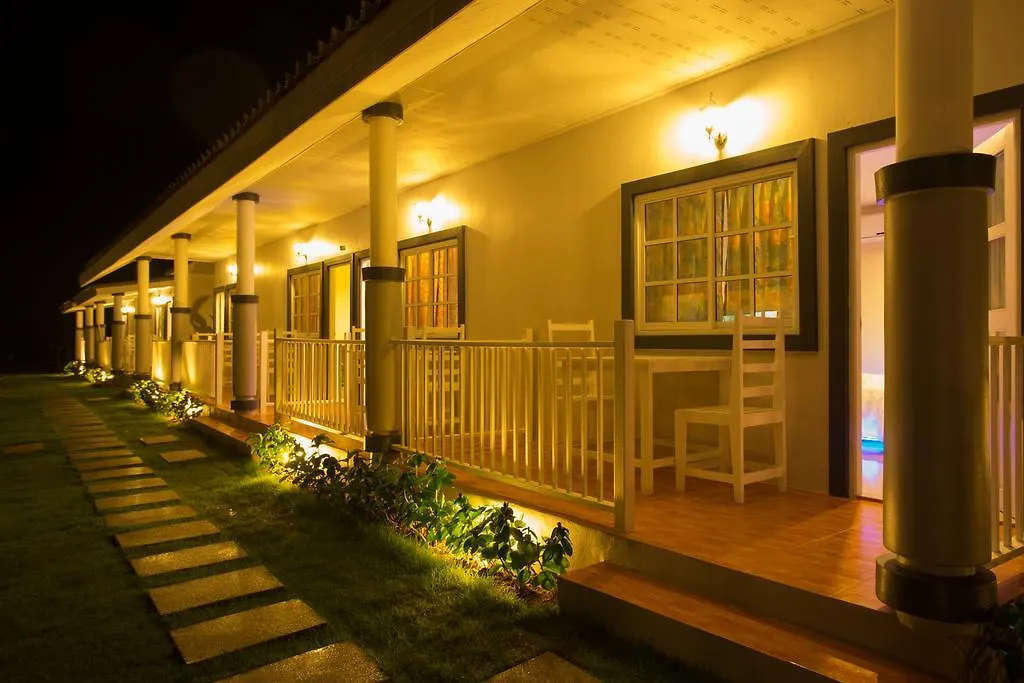 Suksompong Resort Khao Lak
