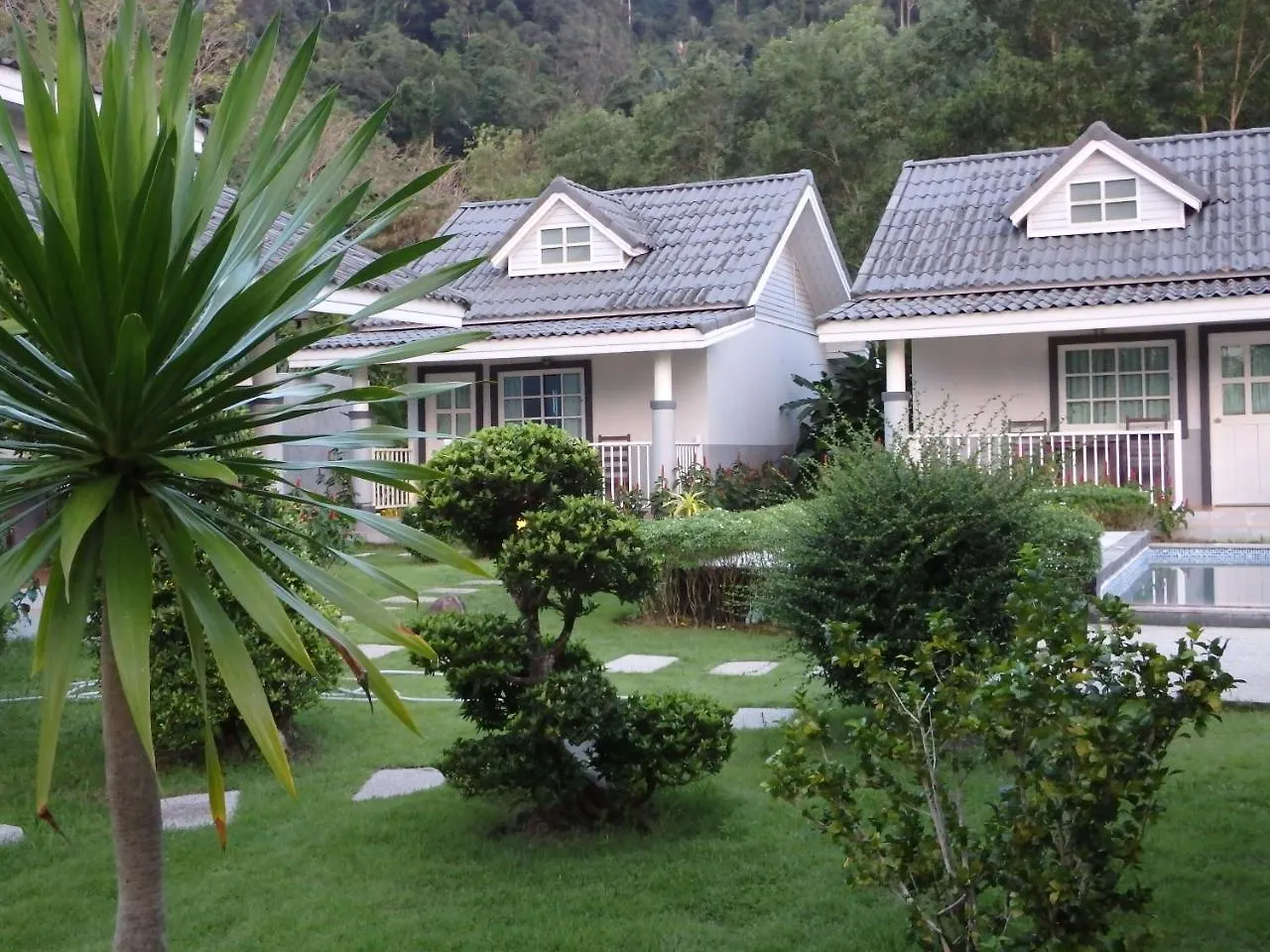 Suksompong Resort Khao Lak